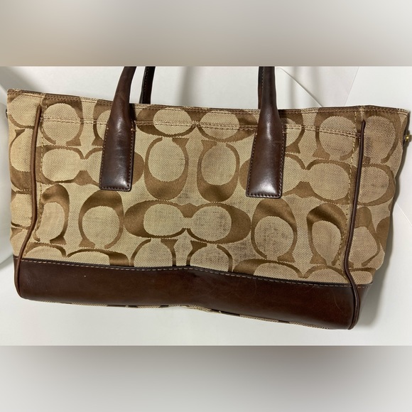 Vintage Signature Coach Tote. - Picture 4 of 9
